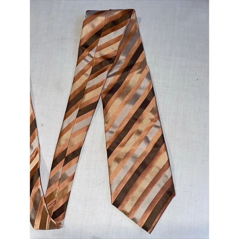 Desantis Collection Men’s Dress Tie Size 58” Peach Striped Business Formal City